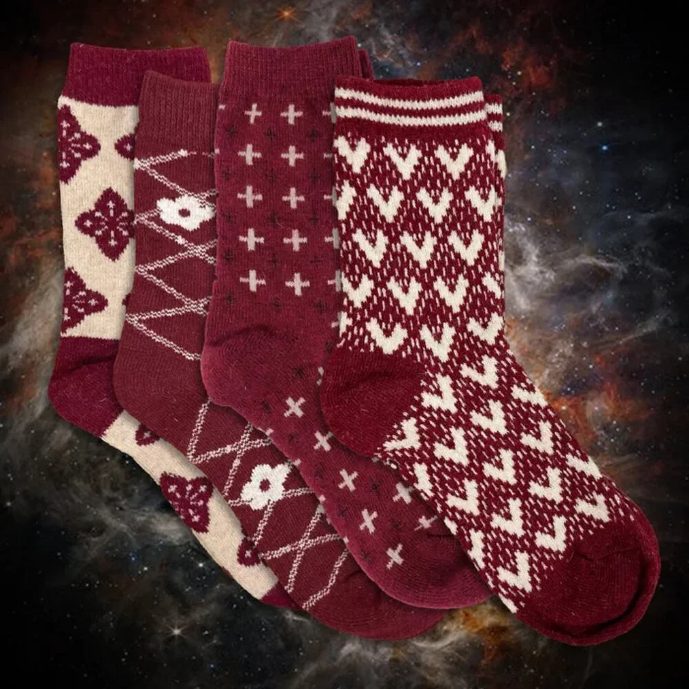 NWT Wanda Red Snowflake Wool Crew Socks